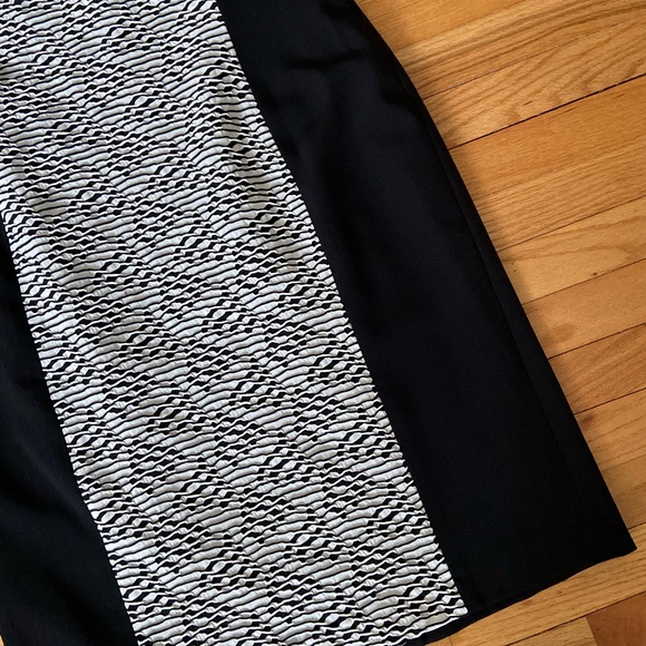 Jones Studio Block Dress - Picture 2 of 7